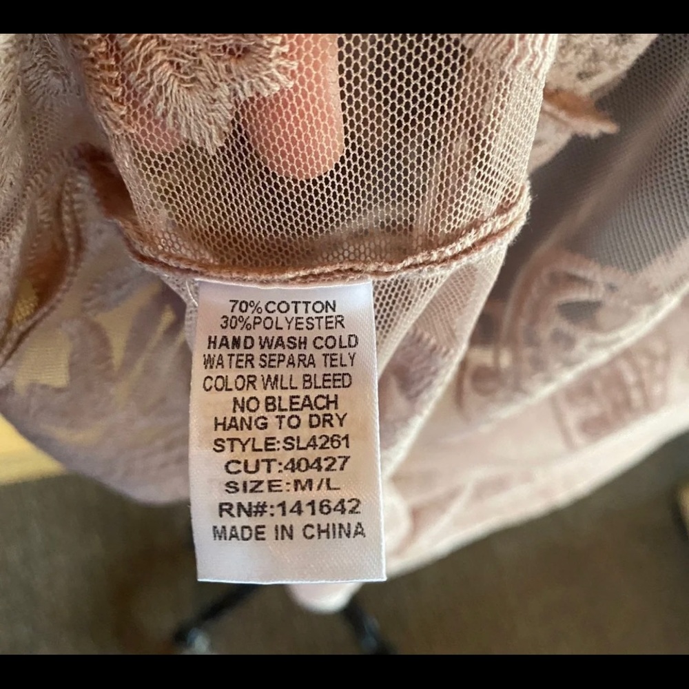 Blush Pink Boho Kimono by She+Sky Size M/L Sheer Lace Floral Pattern - Picture 6 of 7